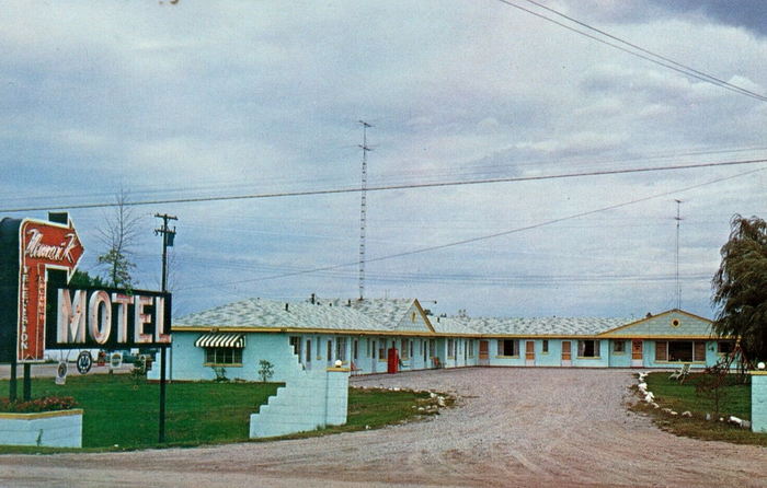 Nanci-K-Motel (Way North Motel and Cabins)